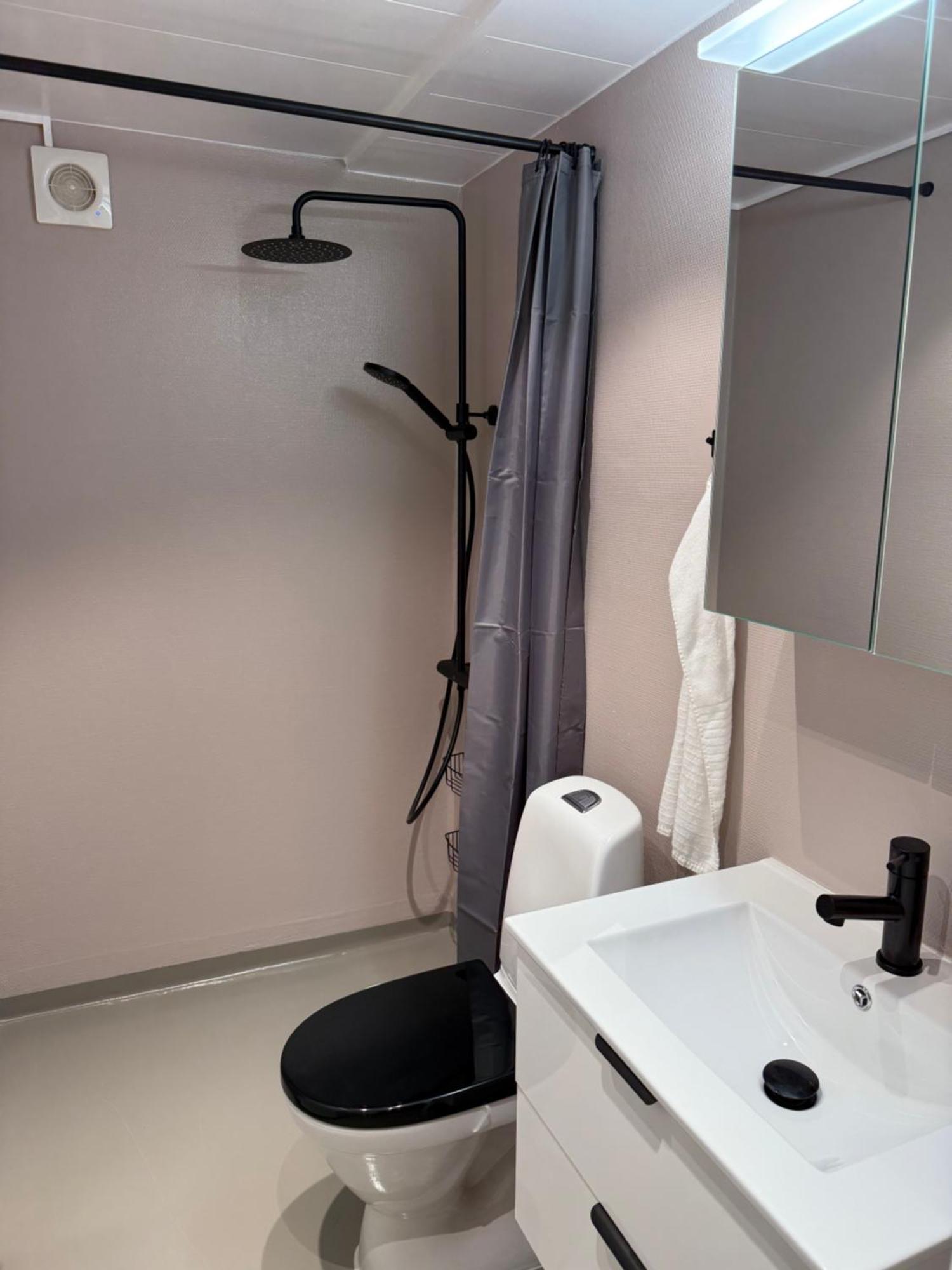 Apartamento Modern Familjelaegenhet Sundsvall Exterior foto